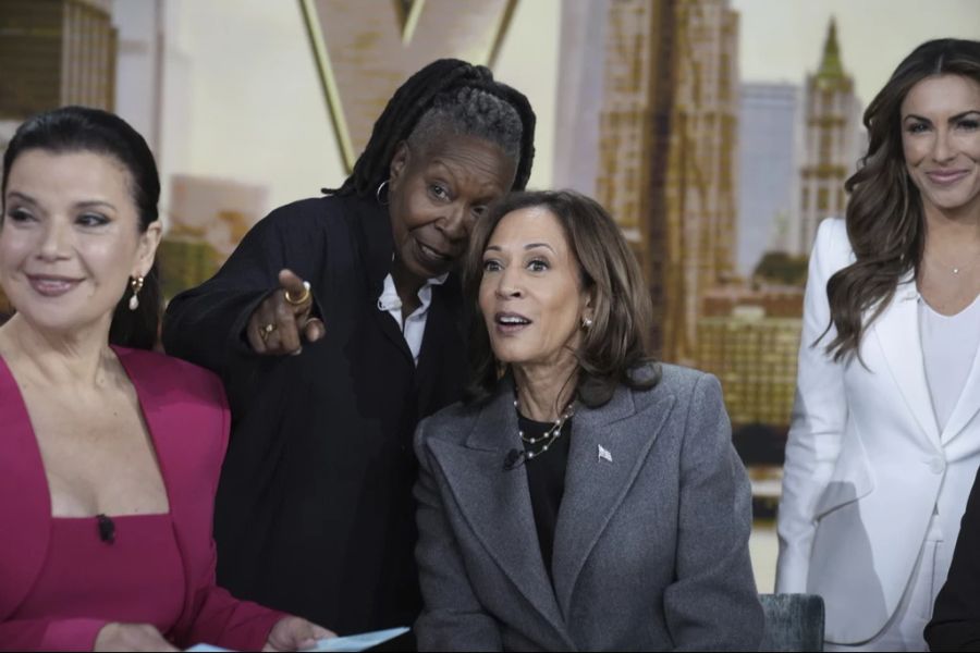 Kamala Harris sagte in einer Talkshow im Oktober, sie hätte nichts anders gemacht als Joe Biden.