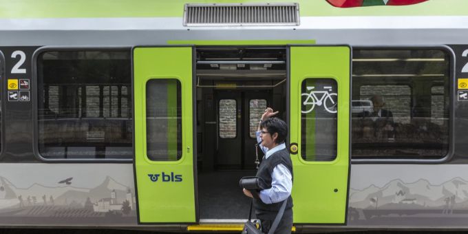Berns neue BLS-Automaten werden künftig kein Bargeld mehr akzeptieren. BLS-Automaten