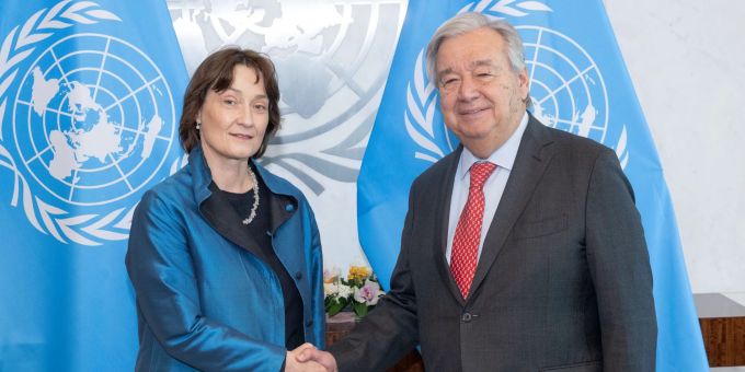 UNO-Botschafterin der Schweiz, Pascale Baeriswyl, hat sich mit UNO-Generalsekretär Antonio Guterres getroffen, um über Ziele der Schweizer Präsidentschaft des Sicherheitsrats zu sprechen. Pascale Baeriswyl Antonio Guterres