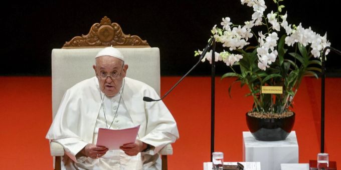 Papst Franziskus hielt nach dem Empfang in Singapur eine Rede. (Archivbild) papst franziskus
