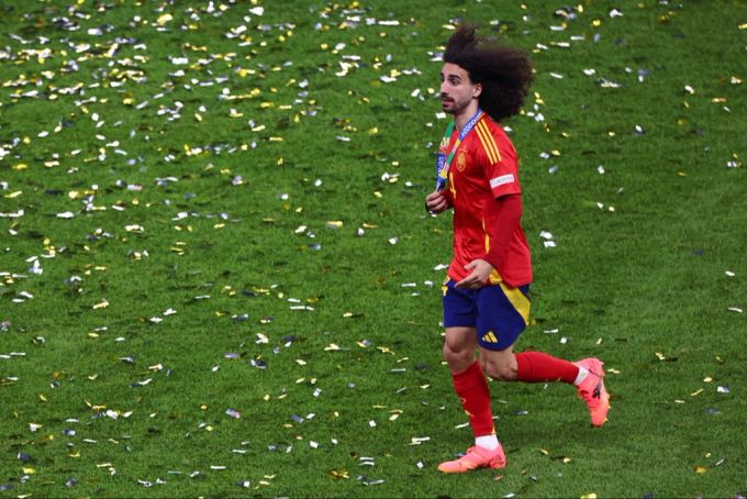 Marc Cucurella holte mit Spanien an der EM 2024 den Titel. Marc Cucurella EM 2024