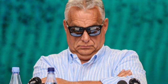Ungarns Ministerpräsident Viktor Orban will die EU für Abwehr von Migranten zur Kasse bitten. (Archivbild) Ungarns Ministerpräsident Viktor Orban will die EU für Abwehr von Migranten zur Kasse bitten