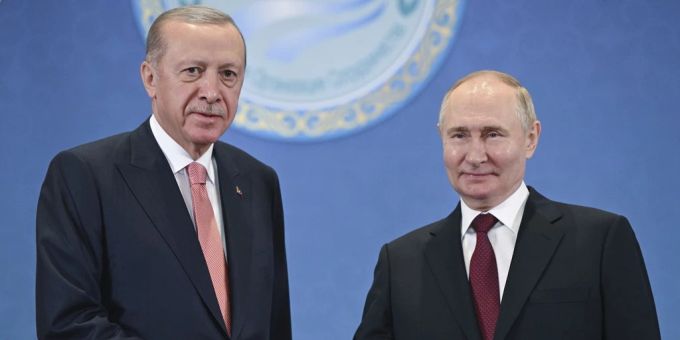 Russlands Präsident Putin drängt den türkischen Präsidenten Erdogan, zur Wiederherstellung der Stabilität in Syrien beizutragen. Putin Syrien