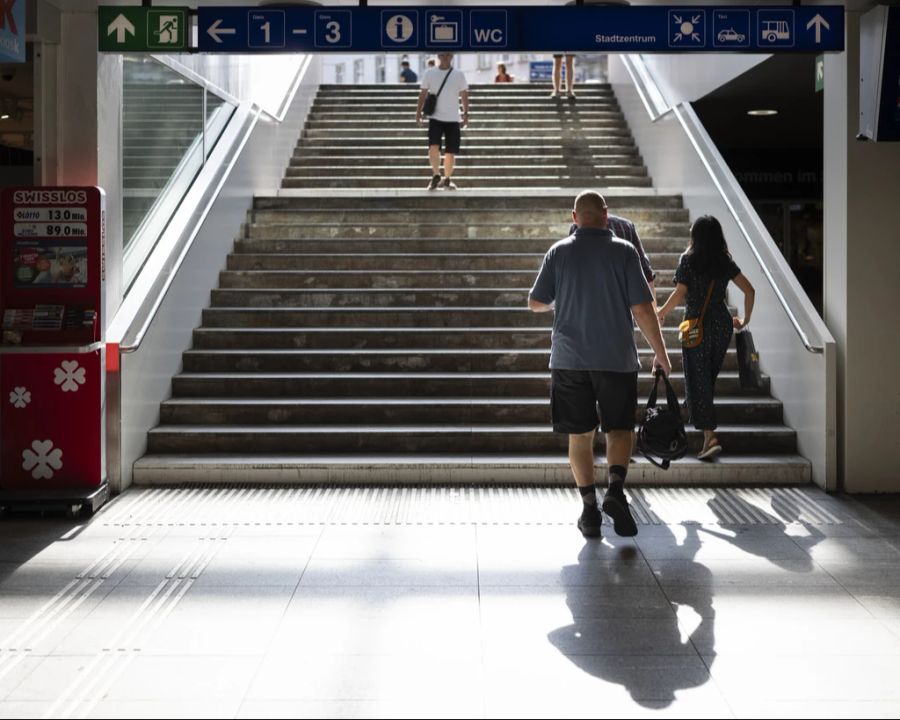 Fährt der Anschlusszug in nur wenigen Minuten, berücksichtigt die SBB-App die Verbindung gar nicht.