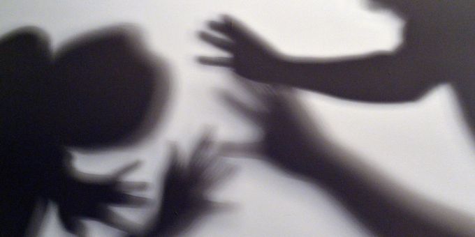 Zwei Männer aus dem Aargau stehen wegen sexueller Handlungen mit einer Minderjährigen vor Gericht. (Symbolbild) Gericht