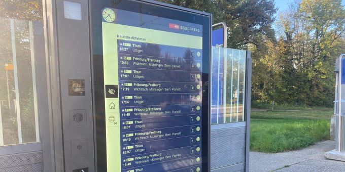 Die SBB rüstet kleine Bahnhöfe mit Touchscreens aus. SBB