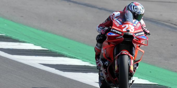 Enea Bastianini gewinnt den Sprint der MotoGP in Silverstone. MotoGP Enea Bastianini Ducati