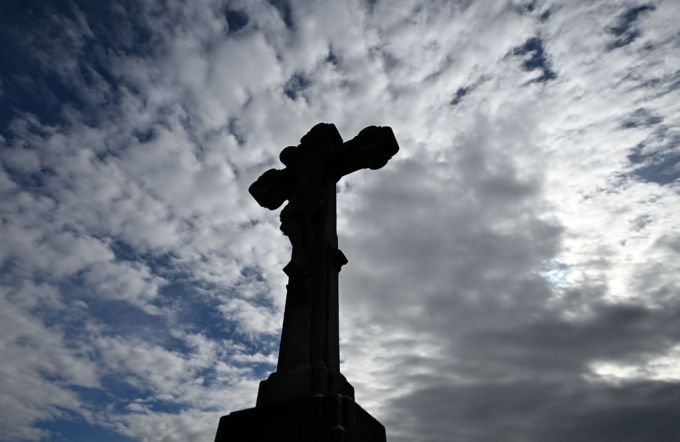 Von 2006 bis 2013 war Gröbli Kaplan in den Pfarreien Rotmonten und Heiligkreuz, bevor er 2013 zum Dompfarrer der Kathedrale St. Gallen berufen wurde bischof