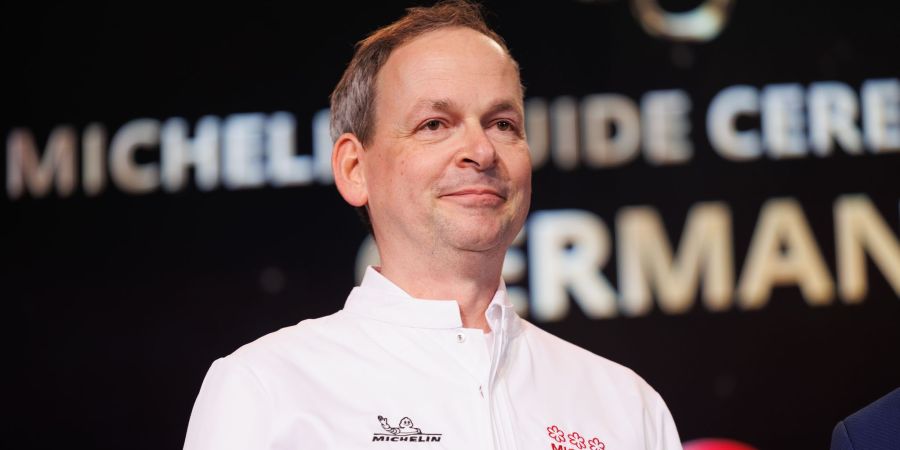 «Glücklich und dankbar bin ich, dass unser Berufsstand hier vom Guide Michelin so wertgeschätzt wird», sagte Christoph Rüffer vom Restaurant Haerlin in Hamburg.