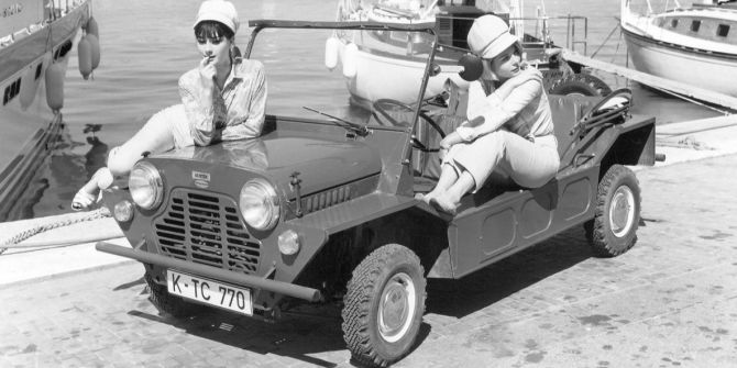 Astin Martin Mini Moke