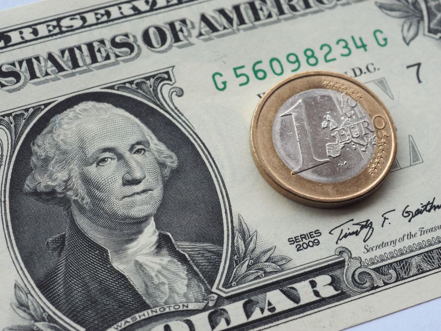 Dollar Euro