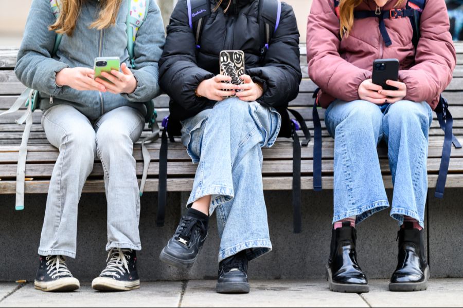Darum gibt es mittlerweile viele Kinder und Jugendliche, die sich nicht mehr umziehen oder gar duschen wollen.