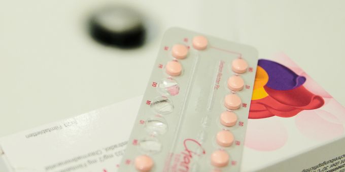 Ist bei Gynäkologinnen und Gynäkologen sehr beliebt: die Antibabypille. Antibabypille