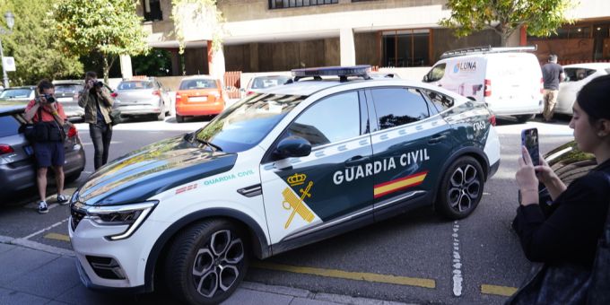 Ein deutsches Elternpaar in Spanien hatte solche Angst vor Corona, dass sie ihre Kinder wohl vier Jahre lang eingesperrt hielten. Corona