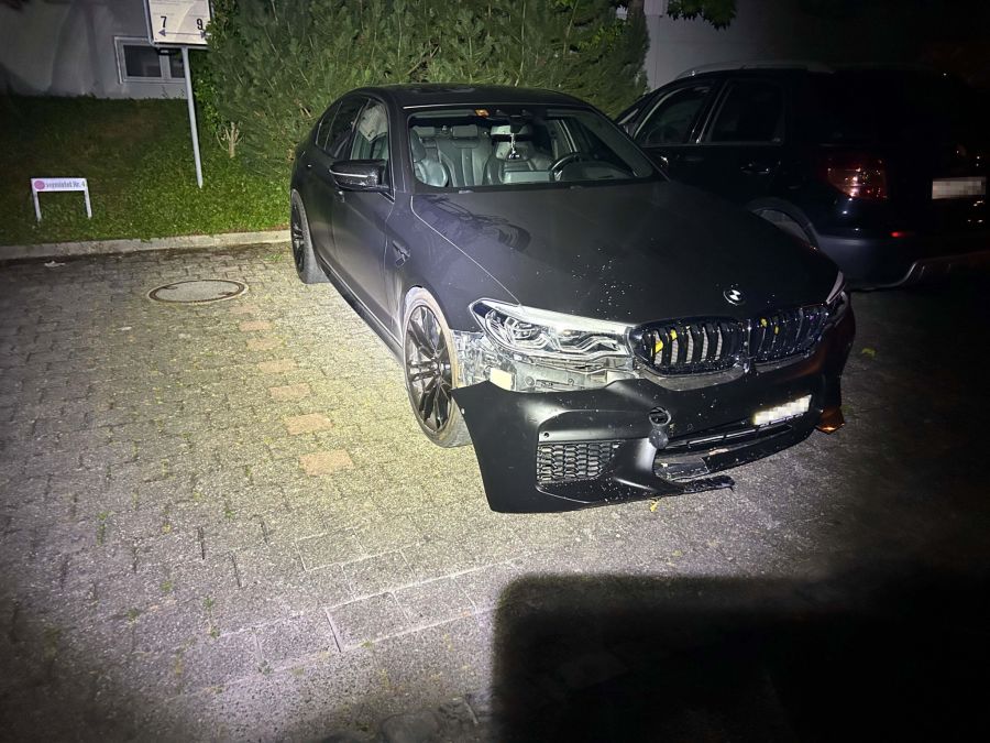 In Menziken ist ein Autofahrer nach einer Party verunfallt.