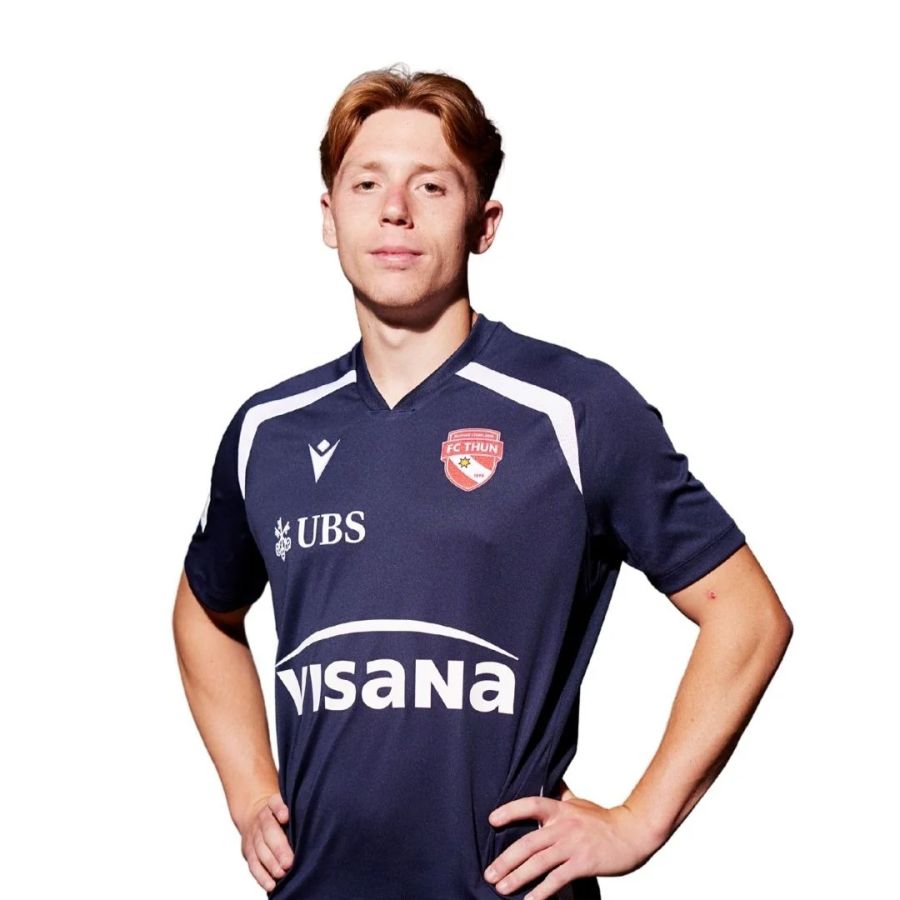Das Ausweich-Trikot kommt in Dunkelblau mit weissen Elementen daher.