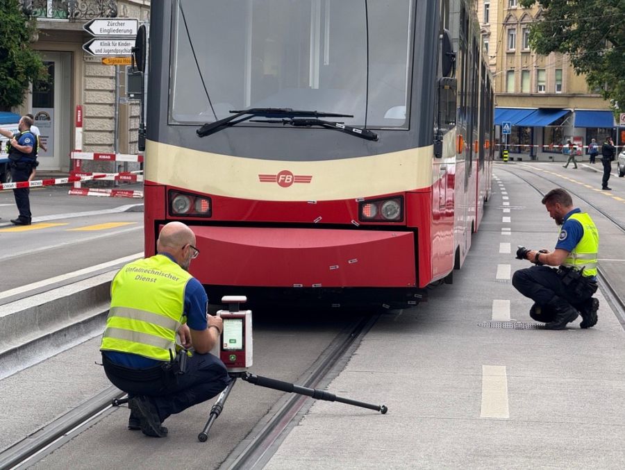 Die Polizei nahm die Spurensicherung auf.