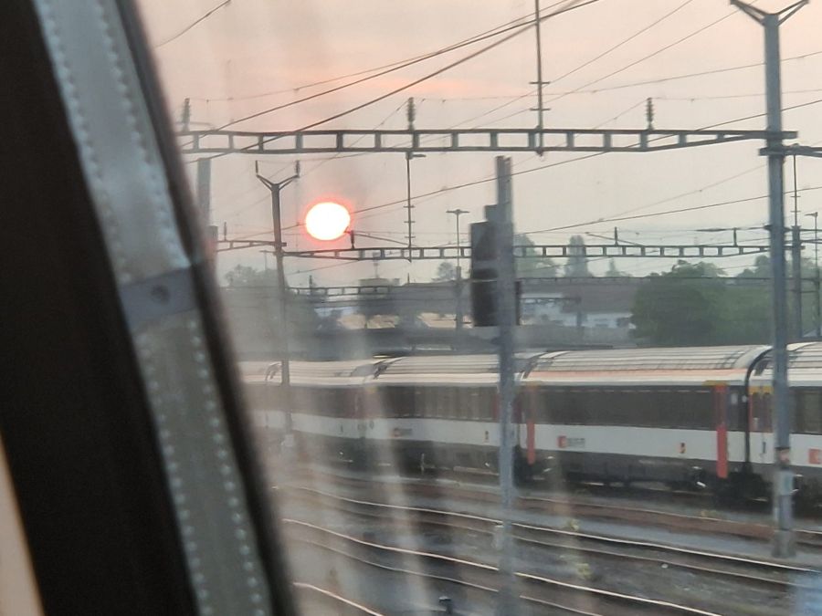 Bahnhof Bern Sonne