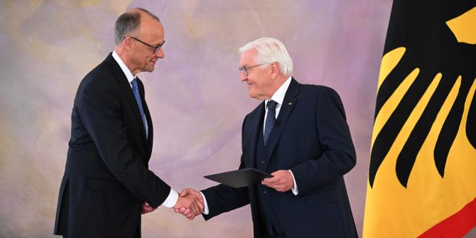 Kanzler Merz Steinmeier