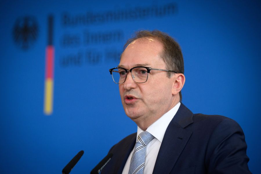 Diese Massnahmen hat der deutsche Innenminister Alexander Dobrindt bereits an seinem ersten Tag im Amt verhängt.