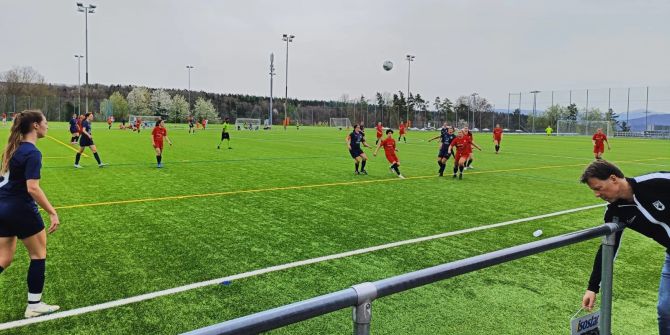 Die Damen des FC Küsnacht gegen den FC Schlieren 2