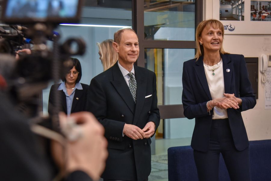 Und an Ostern besuchte ihn Prinz Edward.