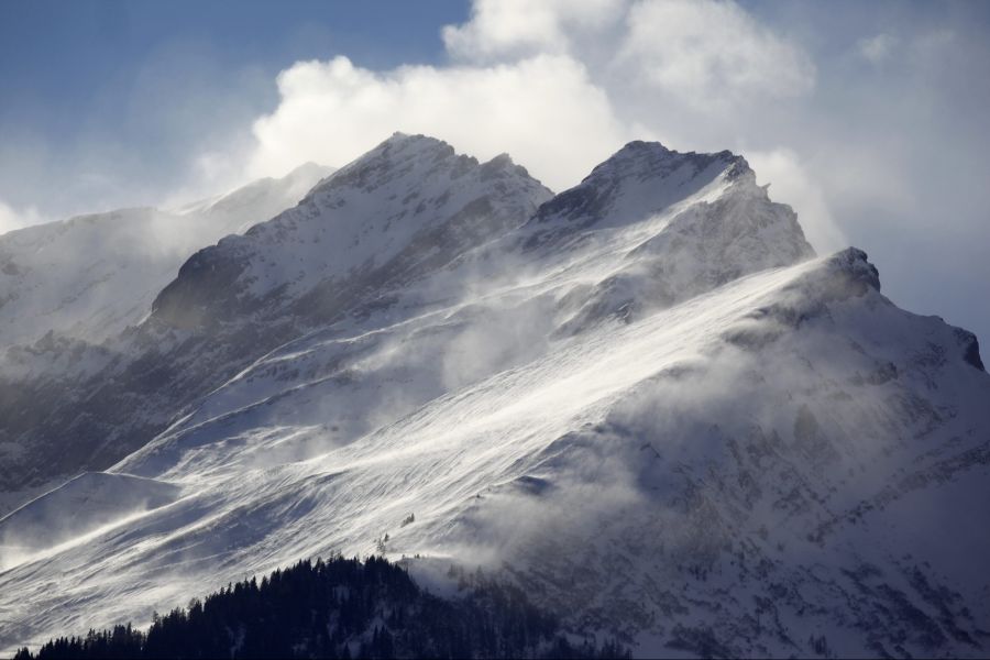 MeteoSchweiz rechnet mit starkem bis stürmischem West- bis Nordwestwind. (Symbolbild)