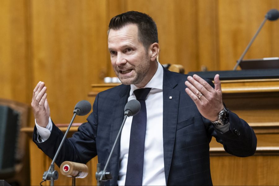 «Wer zuhause Ferien macht, braucht unseren Schutz offensichtlich nicht», sagt SVP-Asylchef Pascal Schmid.