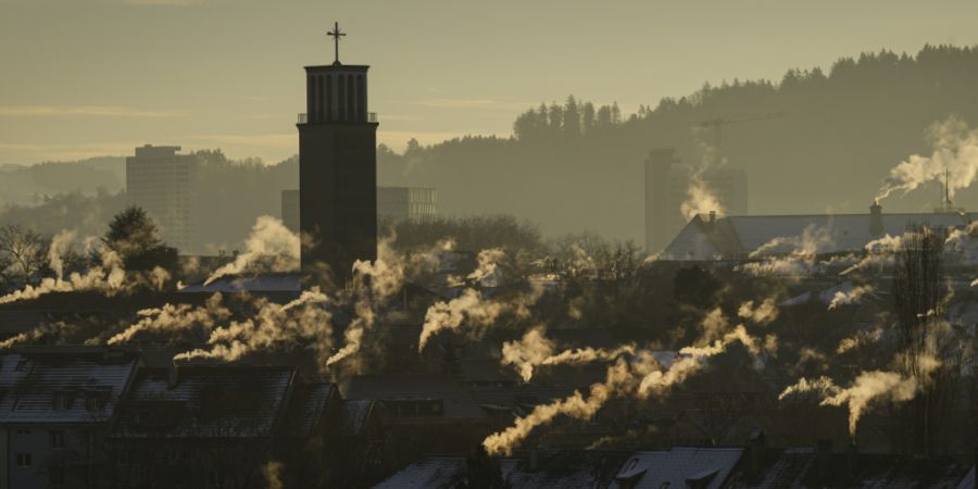 Die Berner Regierung muss eine Auslegeordnung der CO2-bedingten Kosten machen. (Symbolbild)