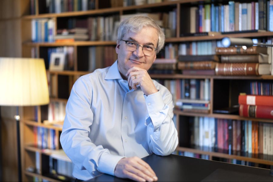 Der Schweizer Publizist Markus Somm findet, es gibt keine guten Gründe, keine Schweizer Atombombe zu haben.