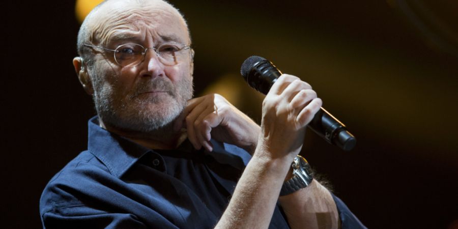ARCHIV - Phil Collins. Foto: Rebecca Blackwell/AP/dpa/Archivbild