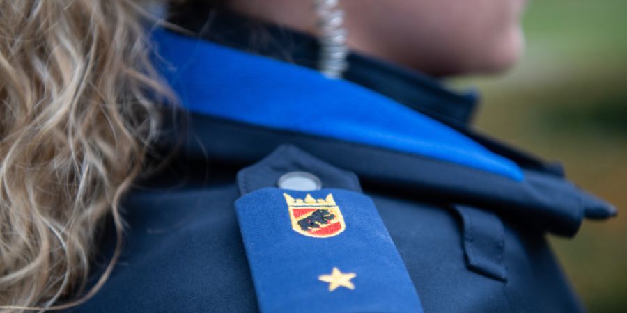 Die Berner Kantonspolizei untersucht den Unfallhergang in Pieterlen. (Symbolbild)