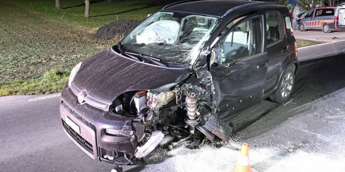 Sachschaden Kollision Ballwil