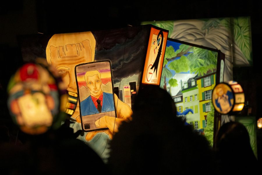 Sie gehören seit langer Zeit dazu: Die Laternen der Basler Fasnacht. (Archivbild)