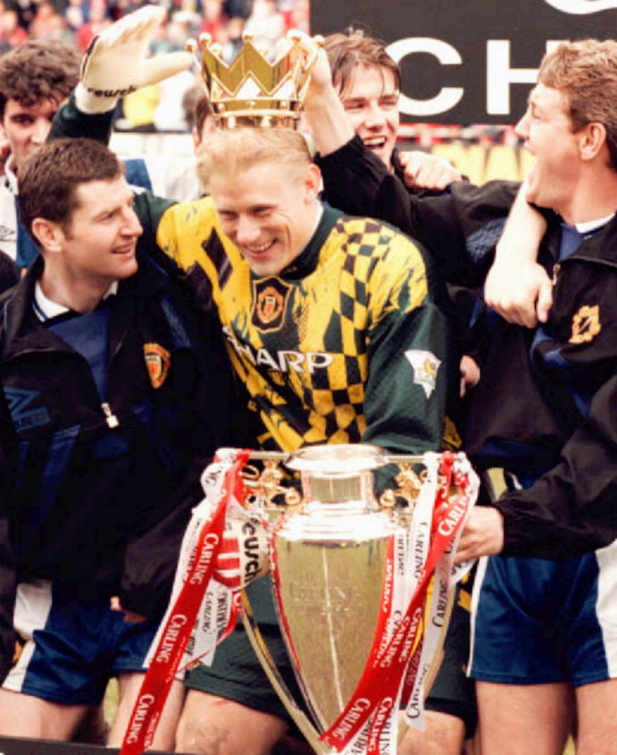 Mit fünf englischen Meisterschaften und dem Champions-League-Sieg 1998/99 wurde Schmeichel zur United-Legende.