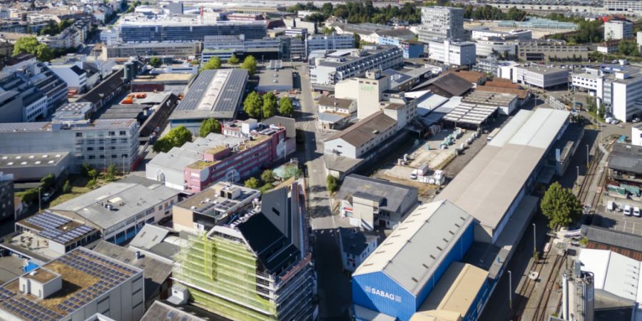 Das einstige Logistik-Zentrum Dreispitz in Basel und Münchenstein BL wird künftig sowohl fürs Wohnen geöffnet wie auch fürs Gewerbe erhalten. (Archivbild)