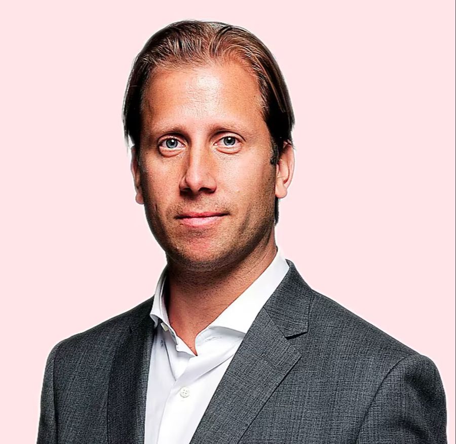 Simon Bank