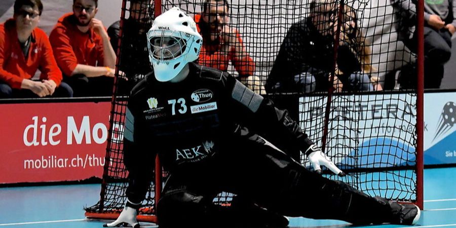 Goalie Maurice Weber