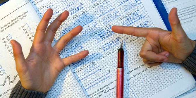 Kind Finger Rechnen Zählen