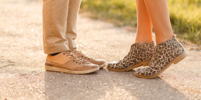 Mann, Frau, Schuhe, Beine