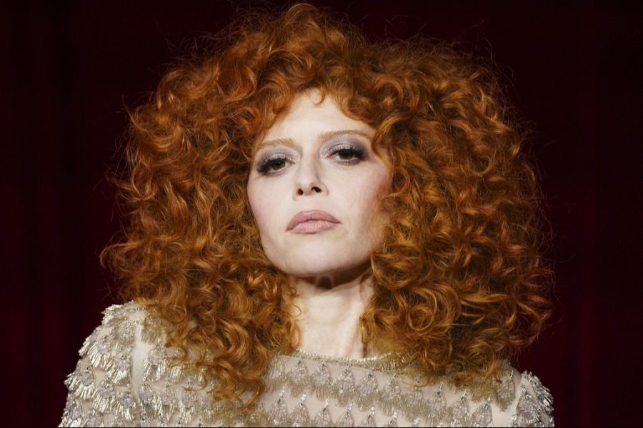Gar nichts von KI-Schauspielern hält Natasha Lyonne. Sie sprach von einer «komplett gestörten und fehlgeleiteten Entwicklung».