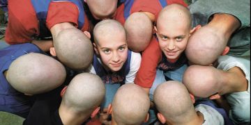 Krebs Kinder Jugendliche Schule