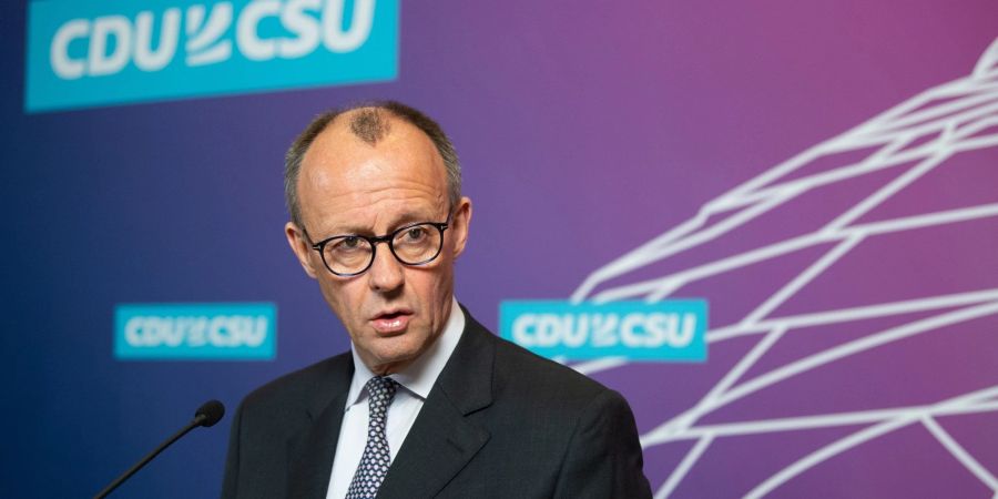 Friedrich Merz kritisiert die Ampel.