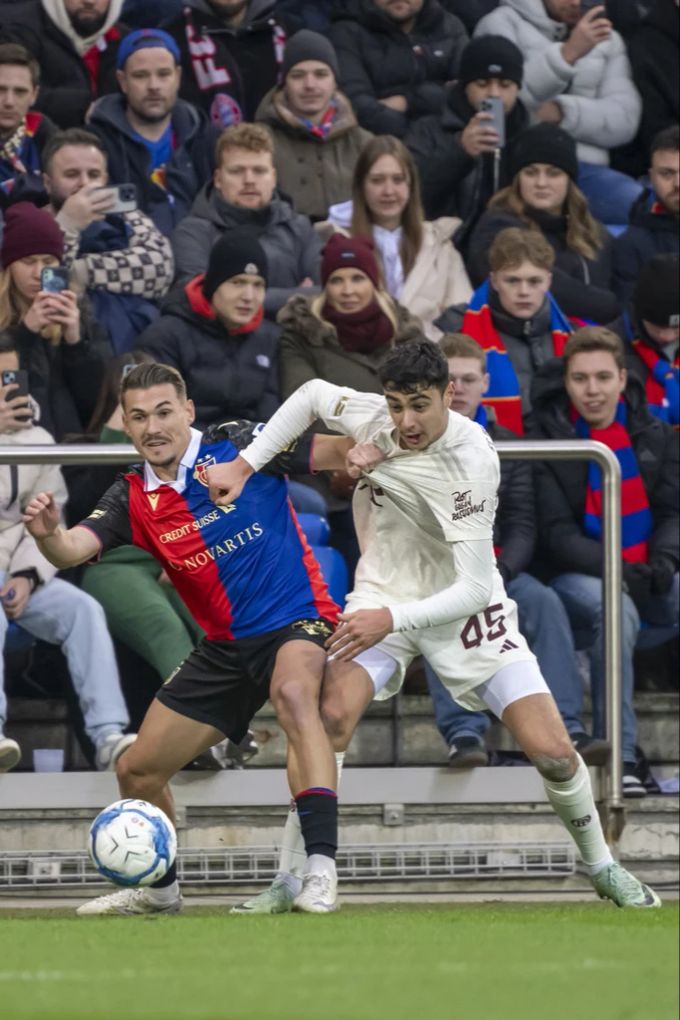 Neuzugang Benjamin Kololli soll dem FC Basel helfen, es noch in die Top sechs der Super League zu schaffen. fc basel