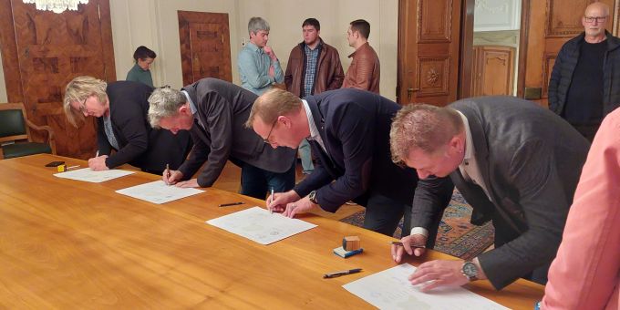 Gemeinden unterzeichnen finale Fassung des regionalen Entwicklungskonzepts. Regionales Entwicklungskonzept abgeschlossen