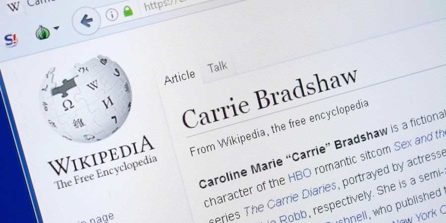 carrie bradshaw, wikipedia, hbo, serie