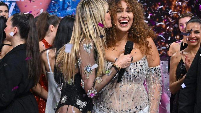 Das Plus-Size-Model Vivien gewinnt GNTM 2023. GNTM