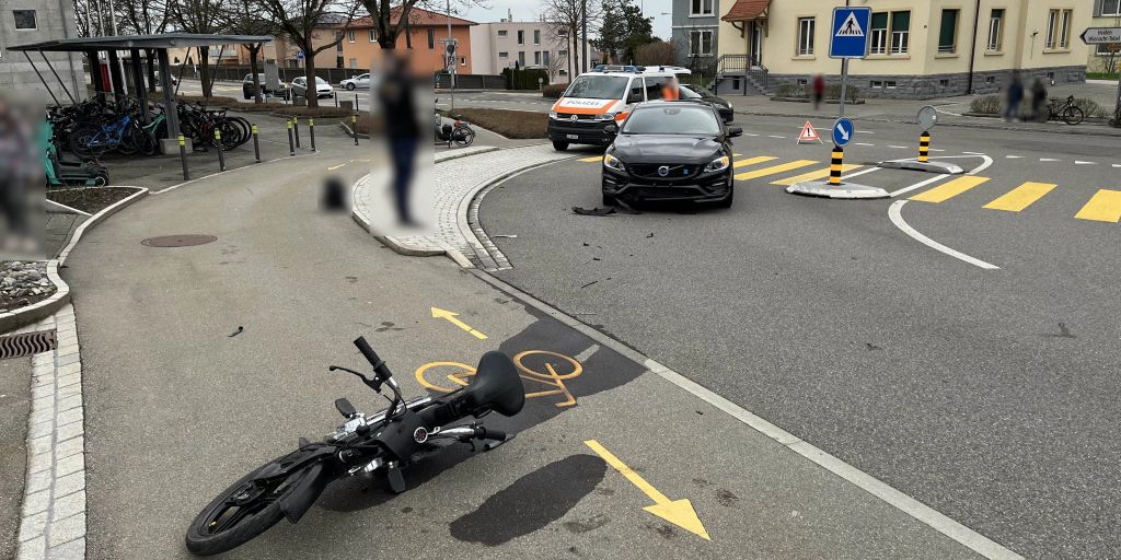 Rorschacherberg SG: Mofafahrer (14) Bei Kollision Mit Auto Verletzt