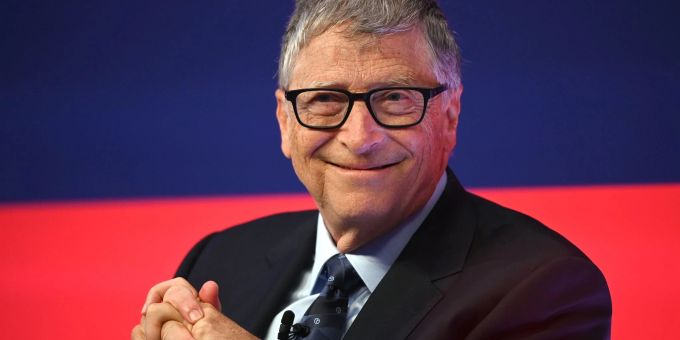 Microsoft-Gründer Bill Gates hat seiner jüngsten Tochter Phoebe mit alten Kinderfotos zu ihrem 20. Geburtstag gratuliert. Microsoft-Gründer Bill Gates hat seiner jüngsten Tochter Phoebe mit alten Kinderfotos zu ihrem 20. Geburtstag gratuliert.