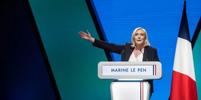 FILED - Marine Le Pen ist raus - zumindest als Parteispitze der französischen Partei Rassemblement National. Sie hat sich von dem Posten zugunsten ihrer Fraktionsführung im Parlament zurückgezogen. Photo: Michael Bunel/Le Pictorium Agency via ZUMA/dpa FILED - Marine Le Pen ist raus - zumindest als Parteispitze der französischen Partei Rassemblement National. Sie hat sich von dem Posten zugunsten ihrer Fraktionsführung im Parlament zurückgezogen. Photo: Michael Bunel/Le Pictorium Agency via ZUMA/dpa